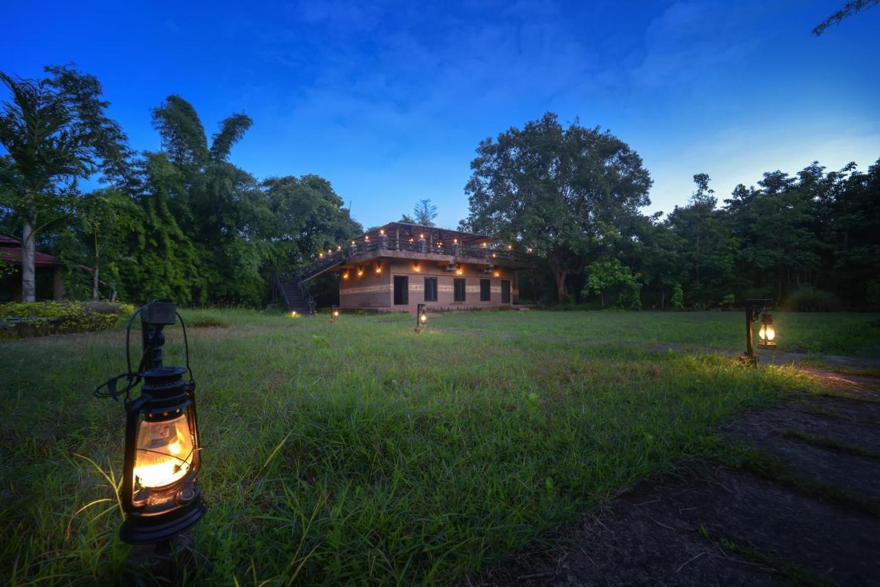 Aranyak Resort Tāla Екстериор снимка
