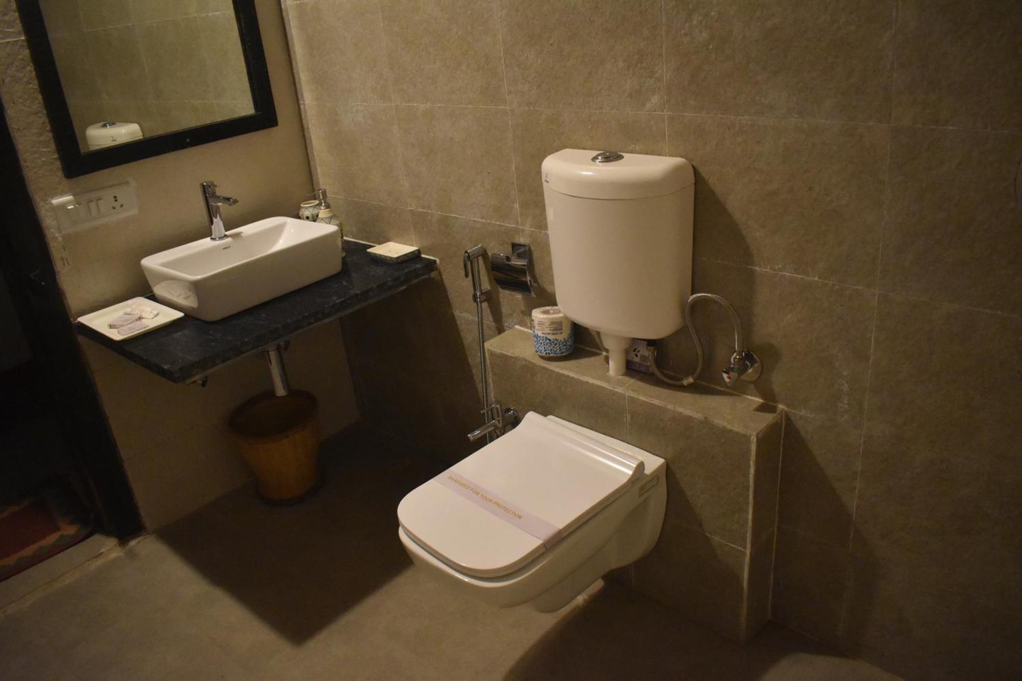 Aranyak Resort Tāla Екстериор снимка