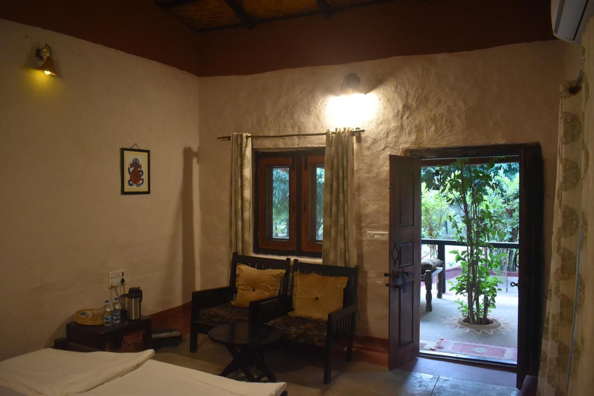 Aranyak Resort Tāla Екстериор снимка
