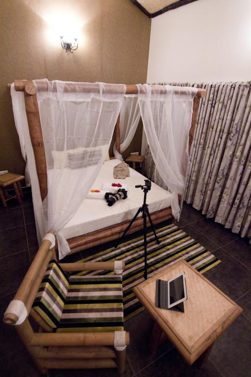 Aranyak Resort Tāla Стая снимка