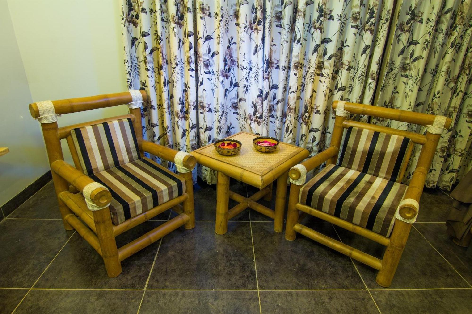 Aranyak Resort Tāla Екстериор снимка