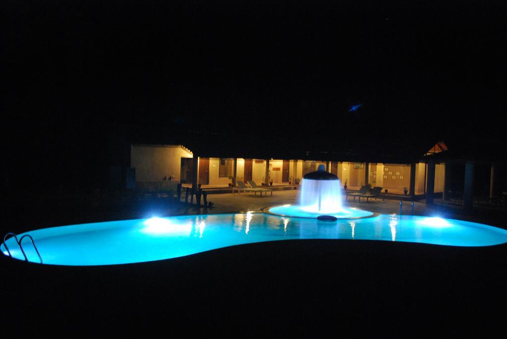 Aranyak Resort Tāla Екстериор снимка