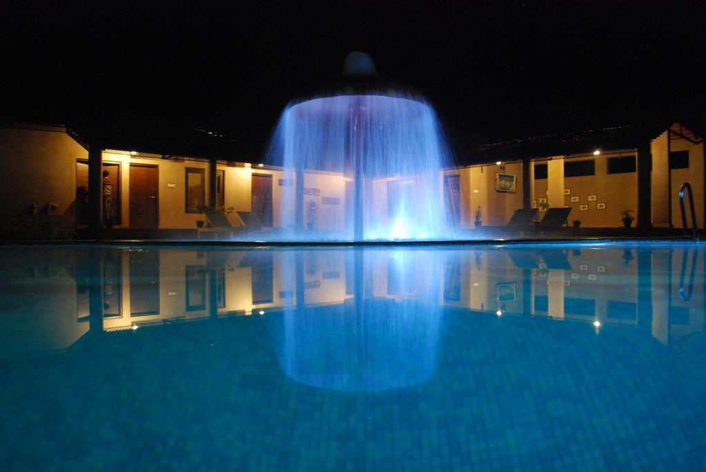 Aranyak Resort Tāla Екстериор снимка