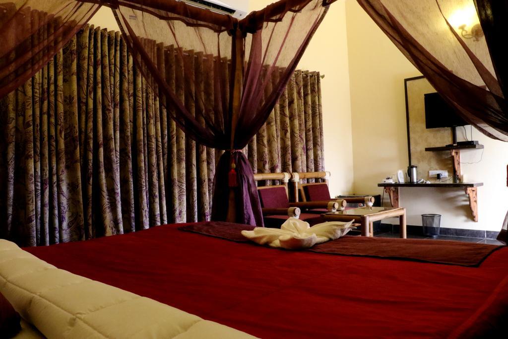 Aranyak Resort Tāla Екстериор снимка