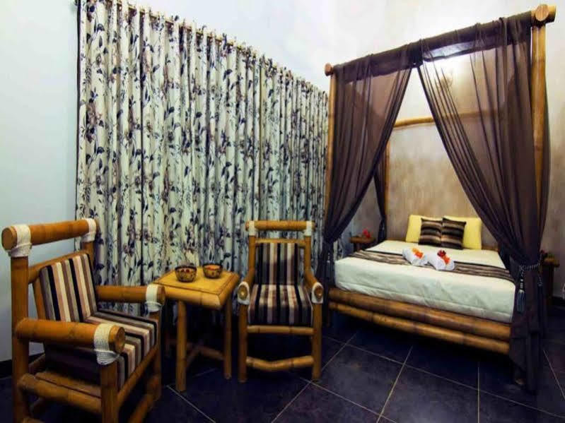 Aranyak Resort Tāla Екстериор снимка