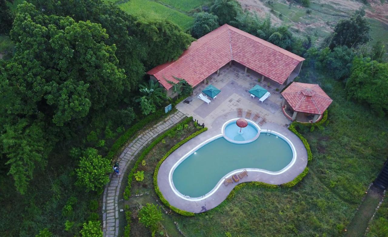 Aranyak Resort Tāla Екстериор снимка