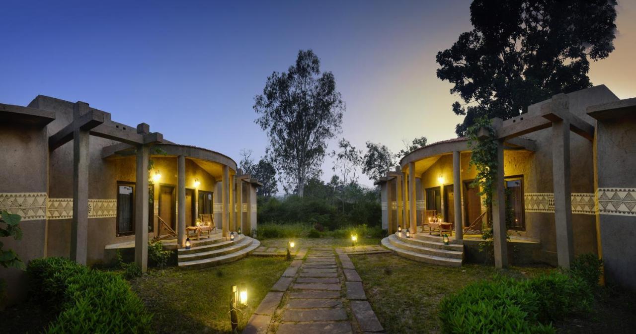 Aranyak Resort Tāla Екстериор снимка
