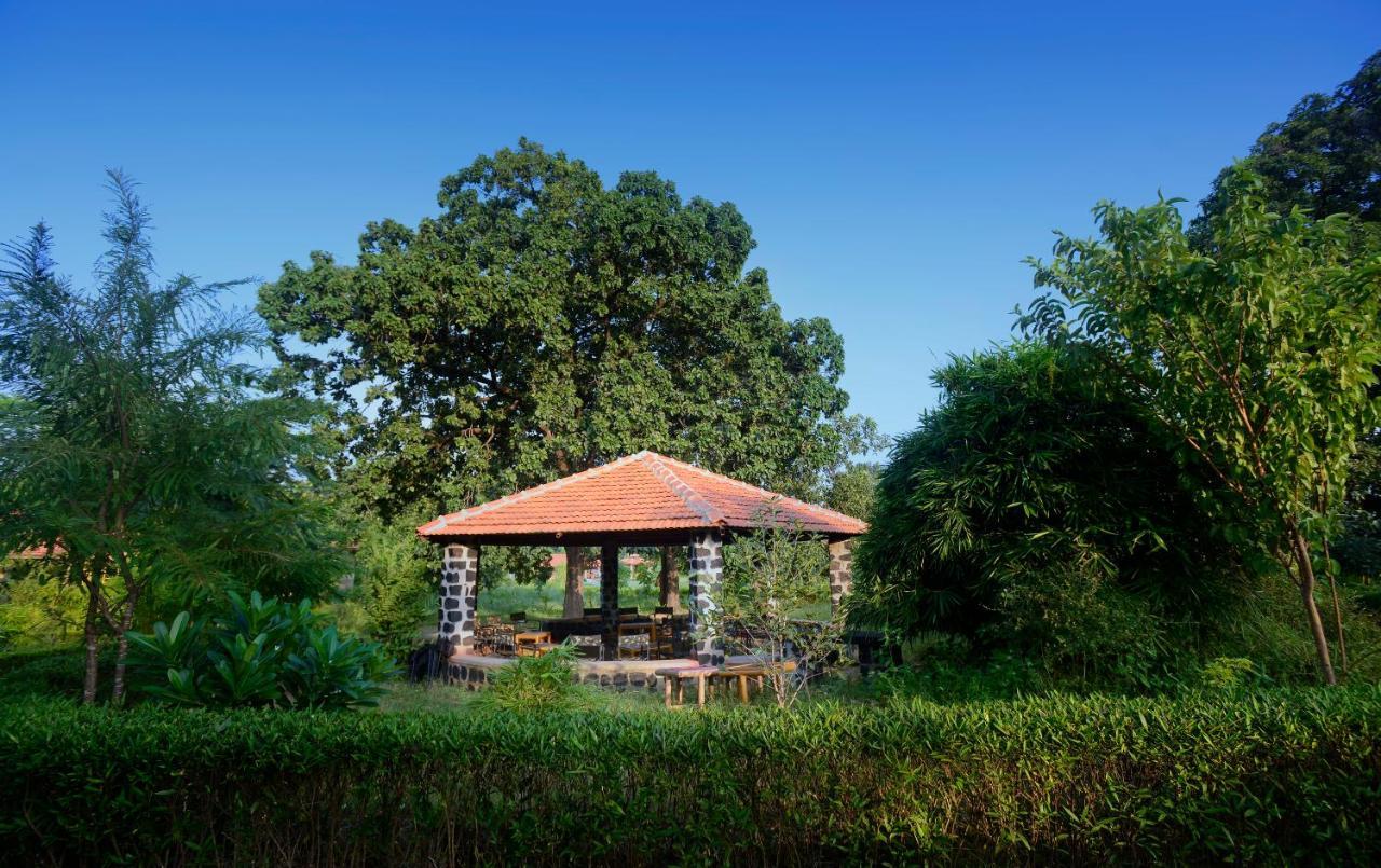 Aranyak Resort Tāla Екстериор снимка