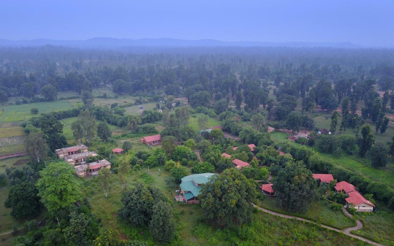 Aranyak Resort Tāla Екстериор снимка