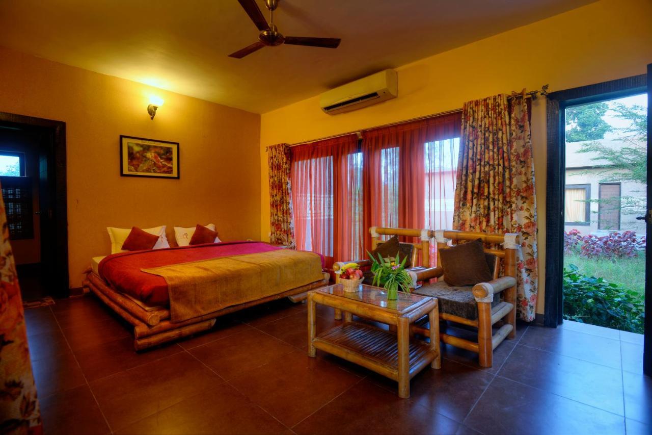 Aranyak Resort Tāla Екстериор снимка